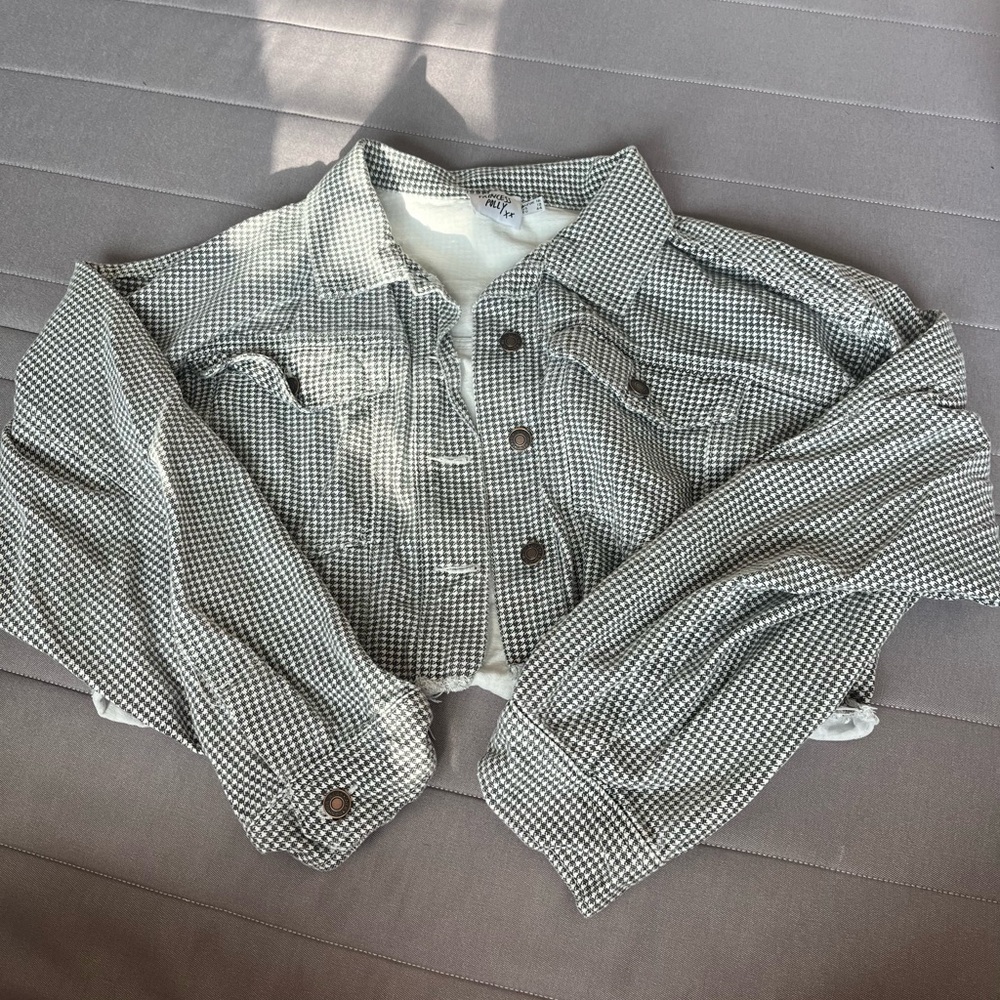 Cropped Checkered Denim Jacket